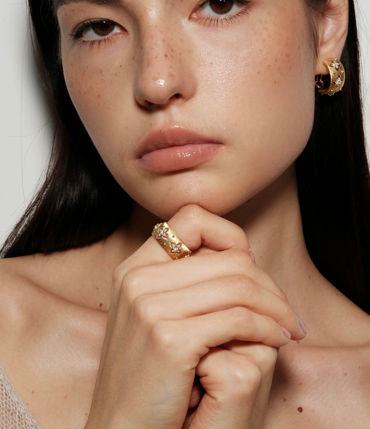 Vintage Palace Style Four-Leaf Clover Diamond-Accent Ring