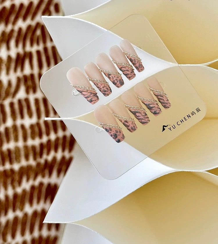 YC Designer- Sweet Style 3D Glitter Pink Leopard Chain Press-On Nails