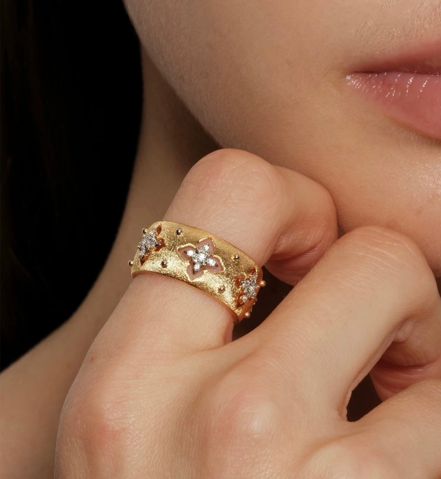 Vintage Palace Style Four-Leaf Clover Diamond-Accent Ring