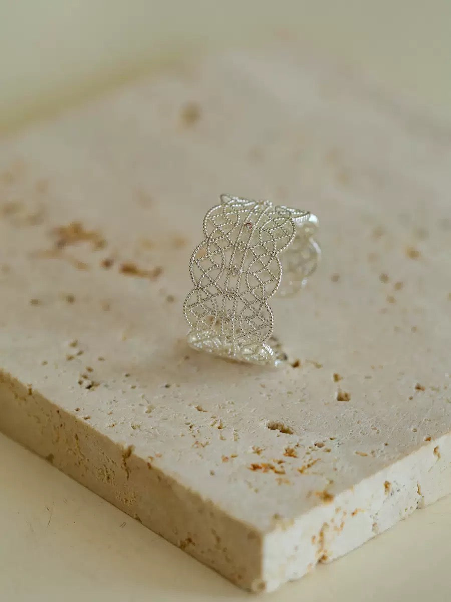 Medieval Garden- French Exquisite Hollow Pattern Ring