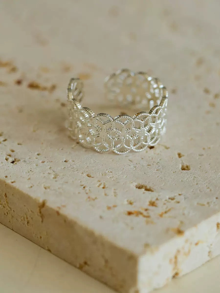 Medieval Garden- French Exquisite Hollow Pattern Ring