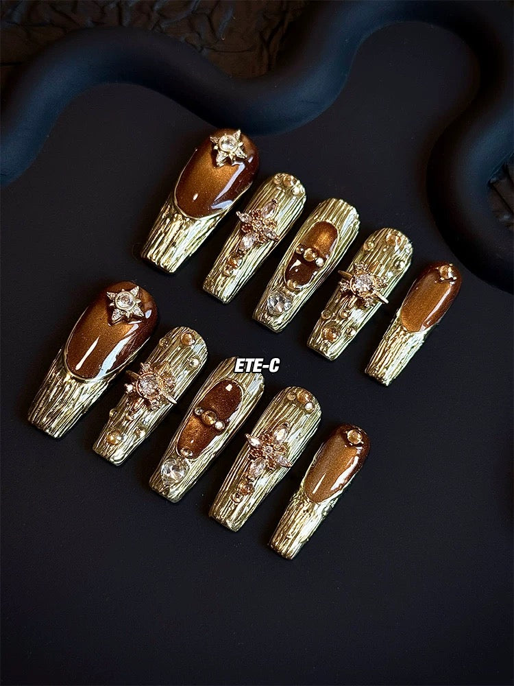 C+ Series – Phantom of the Opera Cat-Eye Golden Brown Press-On Nails
