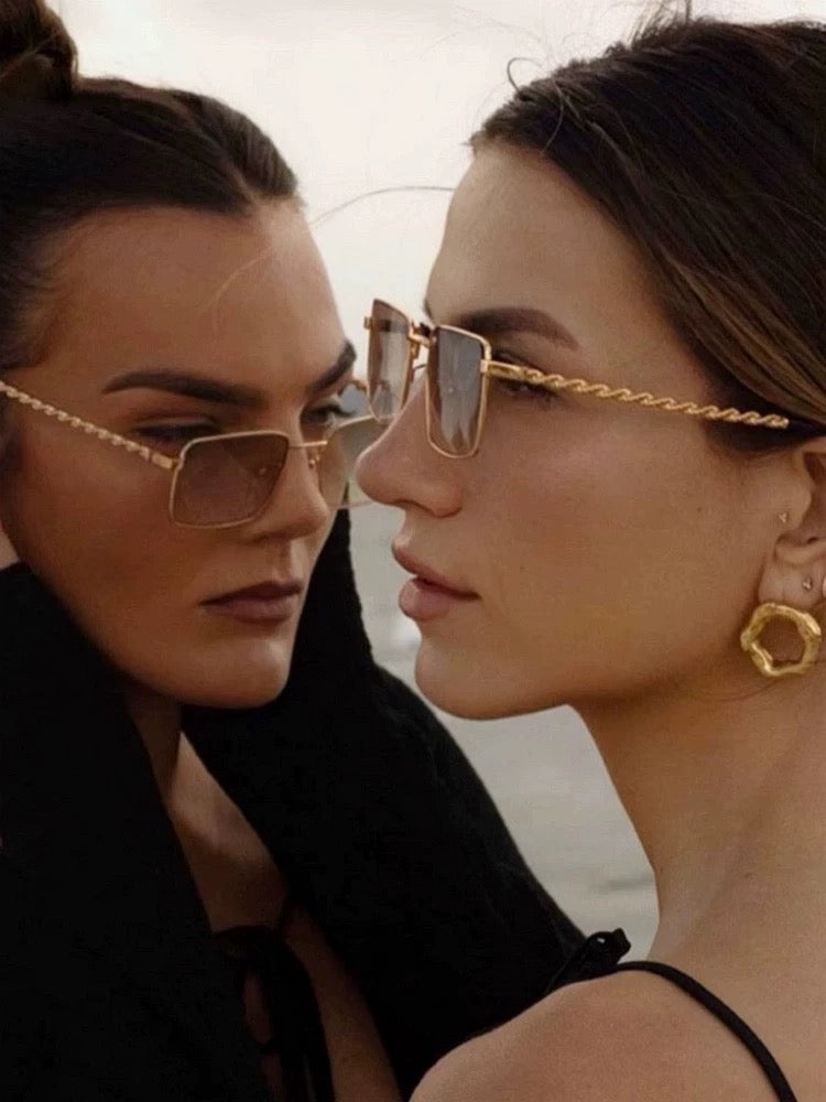 Vintage Square Metal Temple Sunglasses for Old Money Look