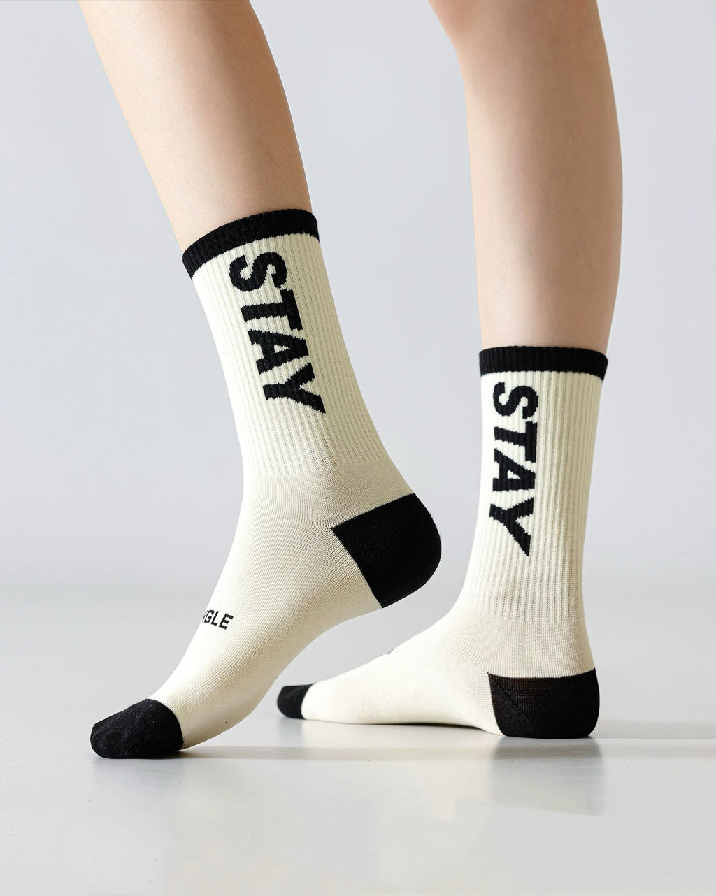 Street Style American Sports Mid-Calf Antibacterial Socks