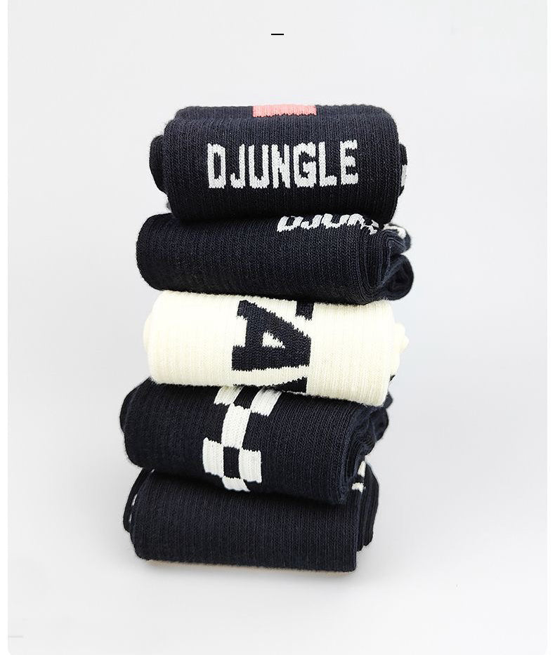 Street Style American Sports Mid-Calf Antibacterial Socks