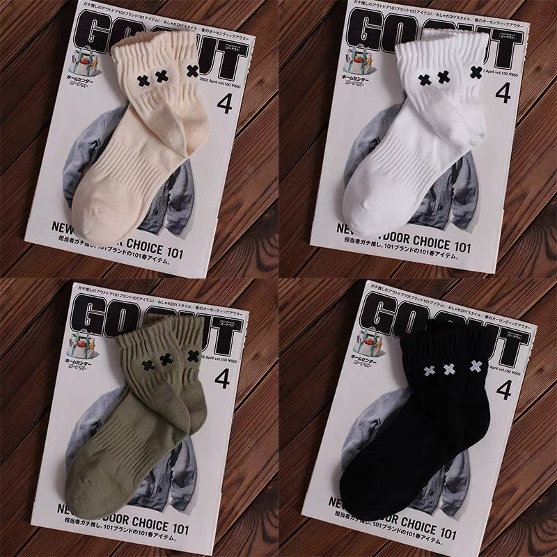 Embroidered XX Japanese-Style Cityman Trendy Mid-Calf Socks