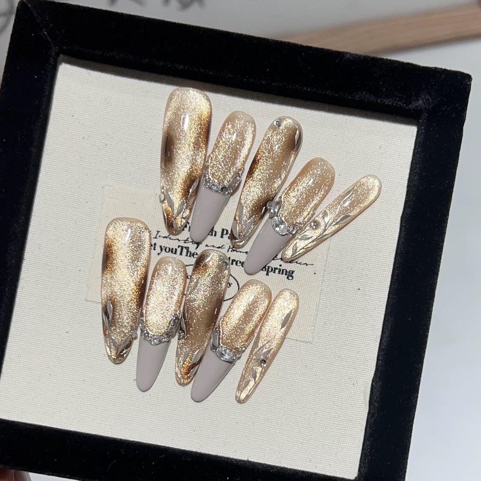 Tortoiseshell Cat-Eye & French Crystal Cat-Eye Press-On Nails