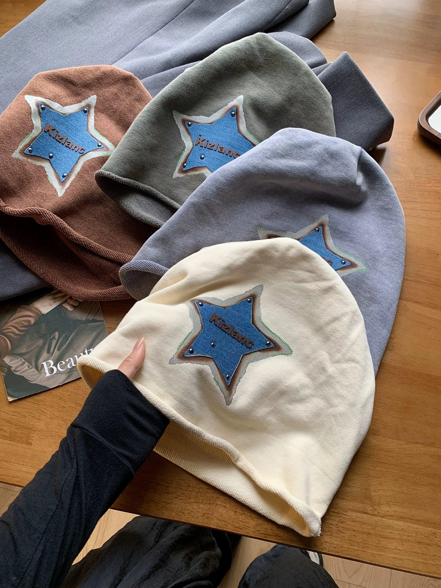 American Retro Star Slouch Beanie
