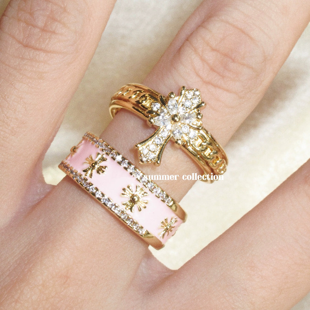 Sweetheart ~ American Baddie Pink Rhinestone Cross Ring Set