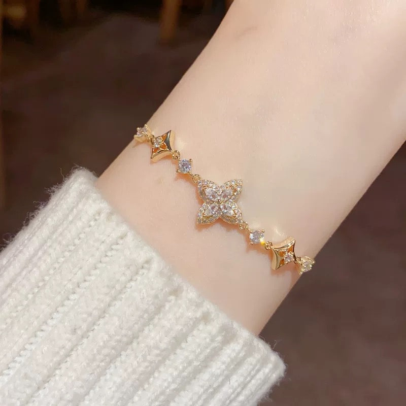 Full Zircon Four-Leaf Clover Bracelet, Delicate Bracelet