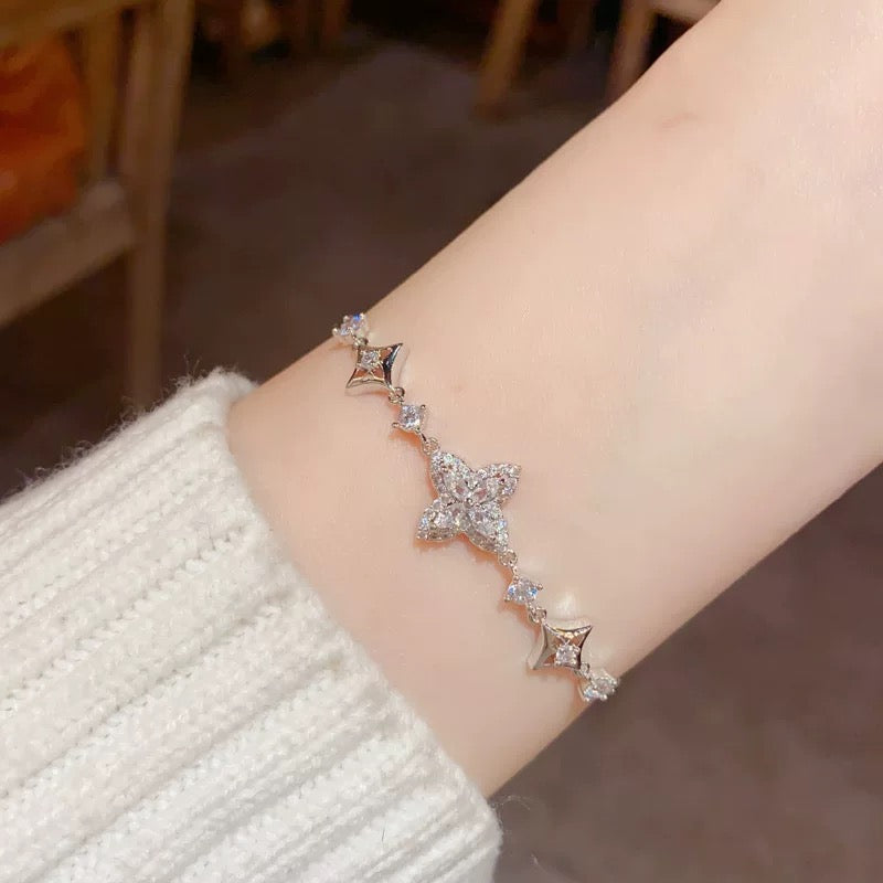 Full Zircon Four-Leaf Clover Bracelet, Delicate Bracelet