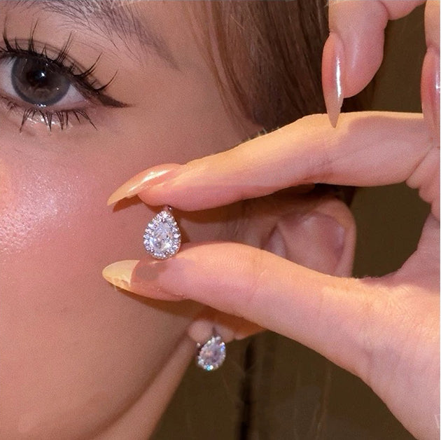 Catty Fantasy Versatile Elegant Minimalist Teardrop Shiny Zircon Earrings